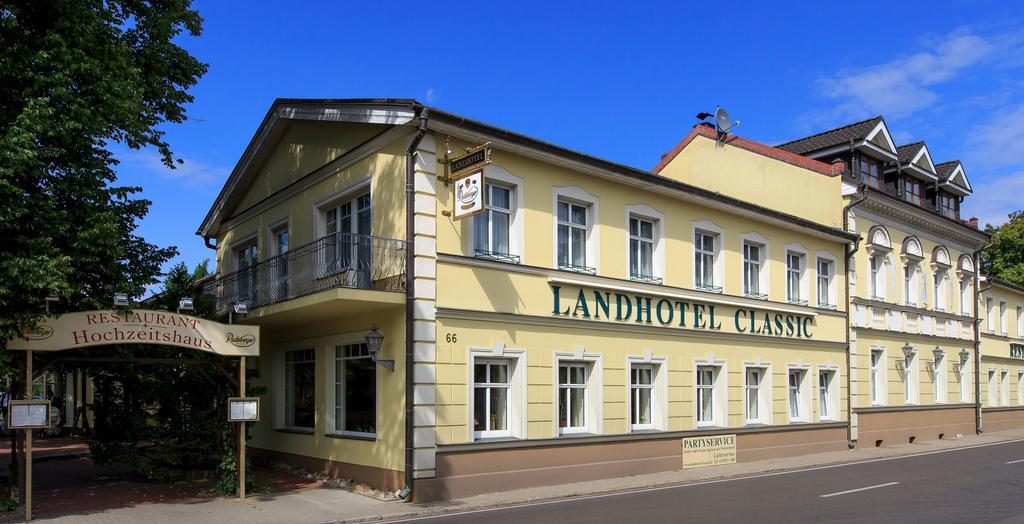Landhotel Classic Oranienburg Esterno foto